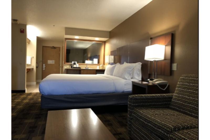 Holiday Inn Express Corning By Ihg Luaran gambar